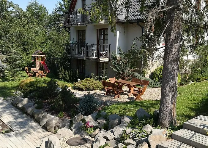 Gusia, Διαμέρισμα