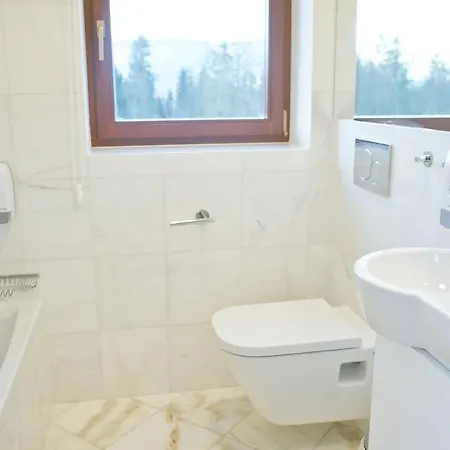 Gusia, Apartament