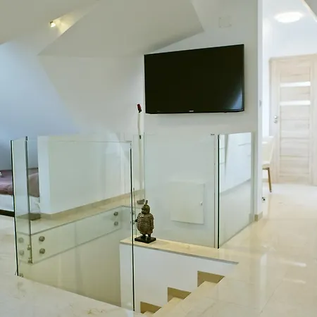 Gusia, Apartament *