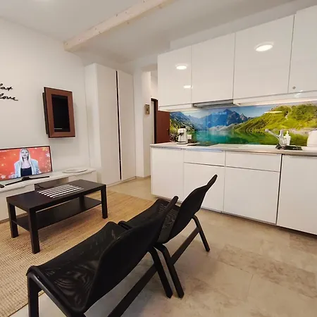 Gusia, Appartement *